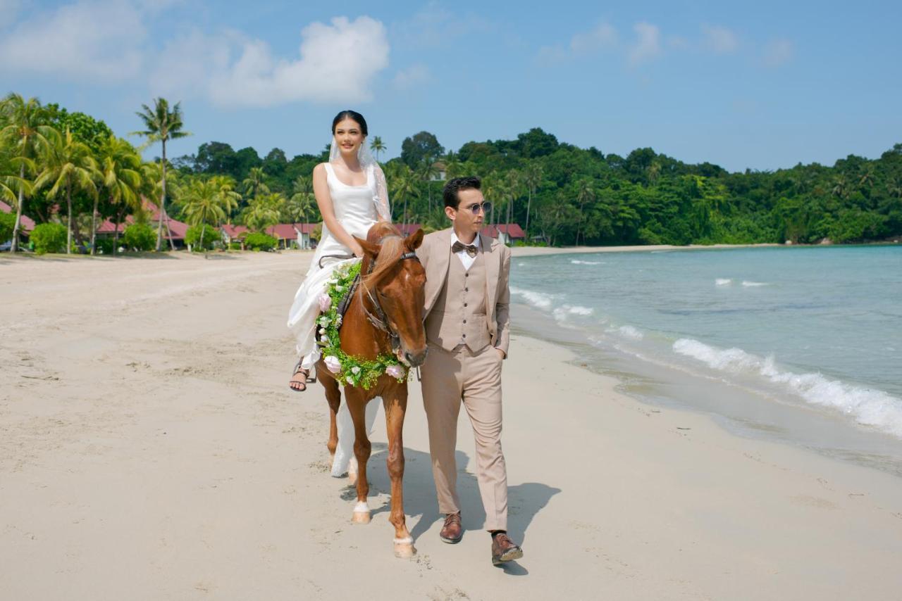 Mayang Sari Beach Resort Lagoi Buitenkant foto