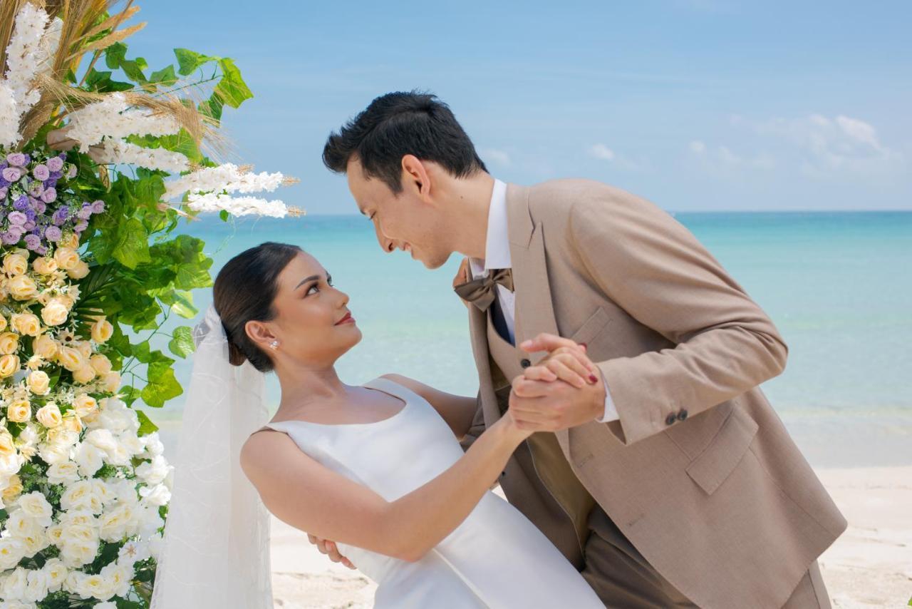 Mayang Sari Beach Resort Lagoi Buitenkant foto