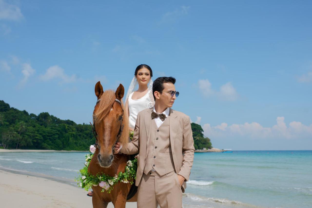 Mayang Sari Beach Resort Lagoi Buitenkant foto