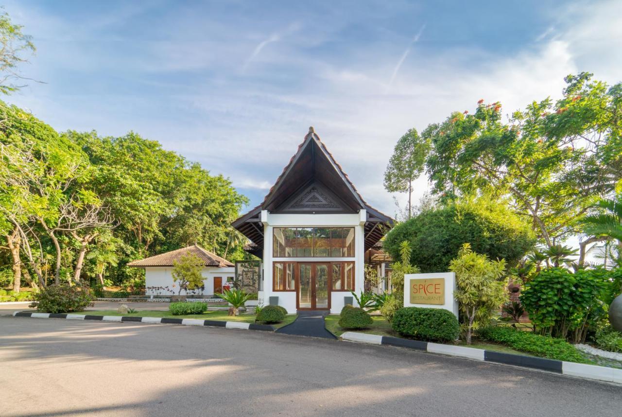 Mayang Sari Beach Resort Lagoi Buitenkant foto
