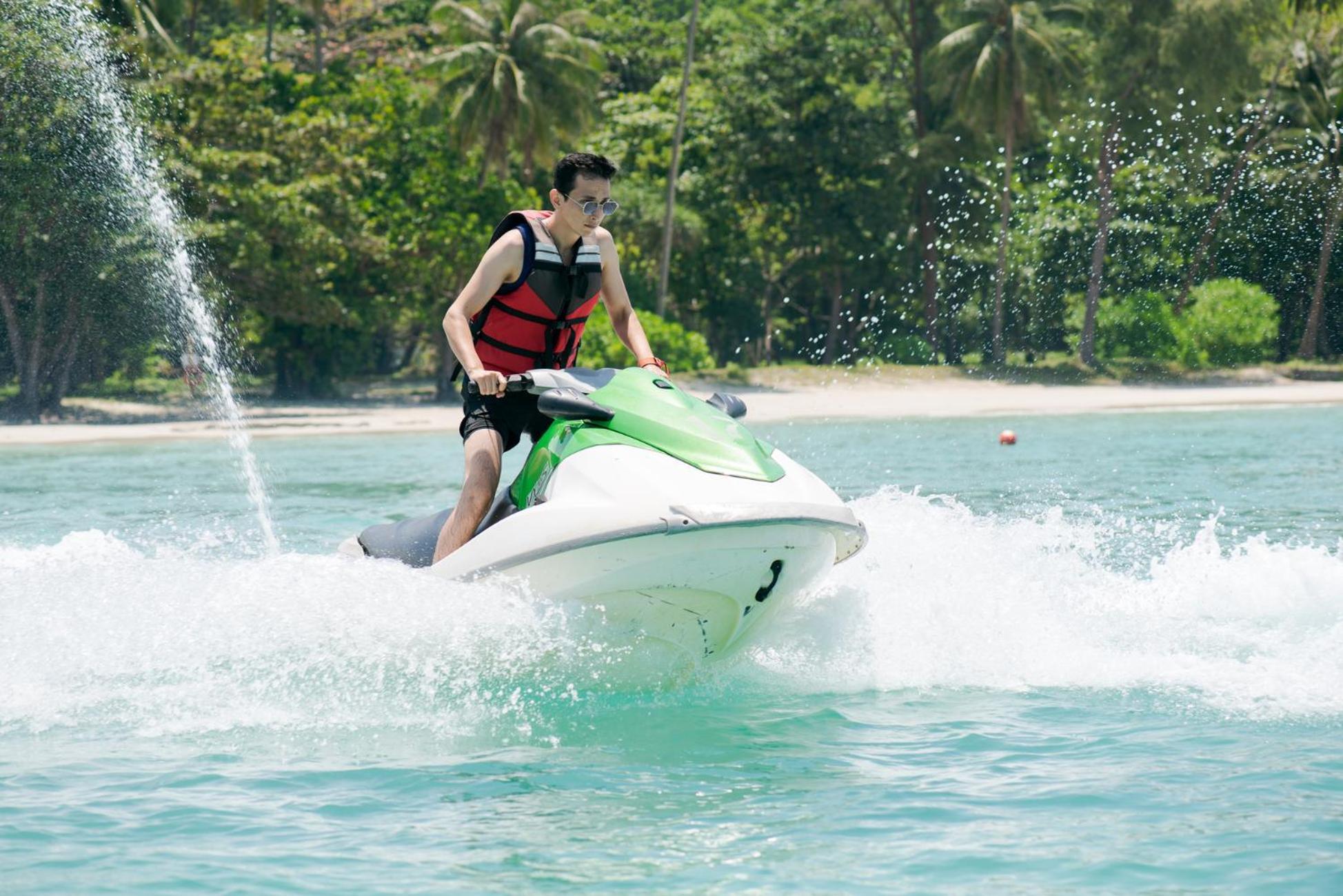 Mayang Sari Beach Resort Lagoi Buitenkant foto