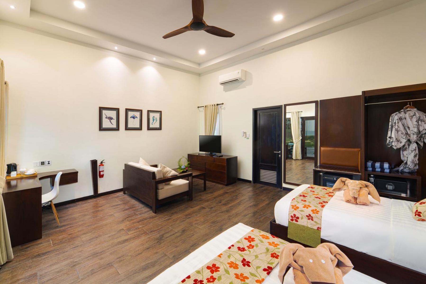 Mayang Sari Beach Resort Lagoi Buitenkant foto